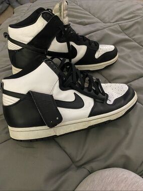 Nike Men’s Black and White High-Top Sneakers